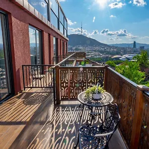 Hotel Iris, Tbilisi